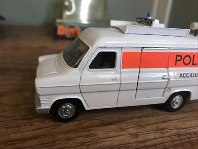 Dinky 272 Police Accident Unit Ford Transit Van - Vintage Meccano