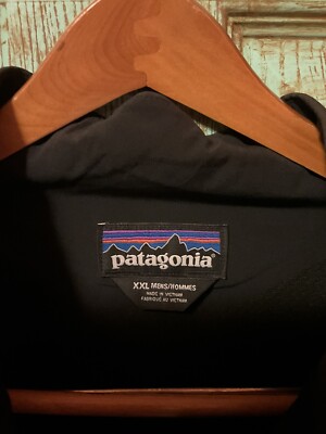 Patagonia black Men's Zip Front Light Jacket W/Morongo Logo Size