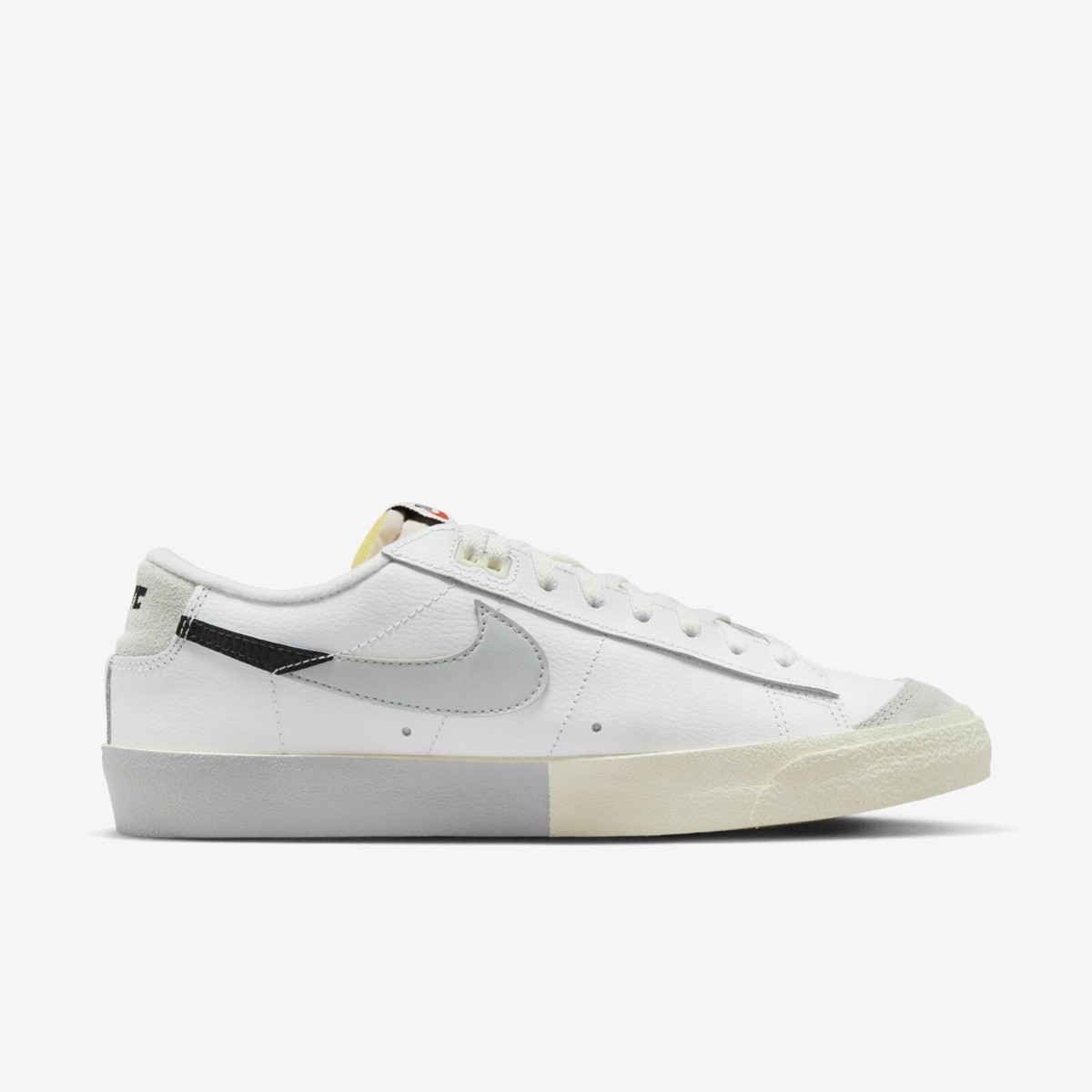 【NIKE】☆スニーカー☆Nike Blazer Low '77 Premium Men'sShoes Nike Blazer Low '77 Vintage Men's Shoes. Nike.com