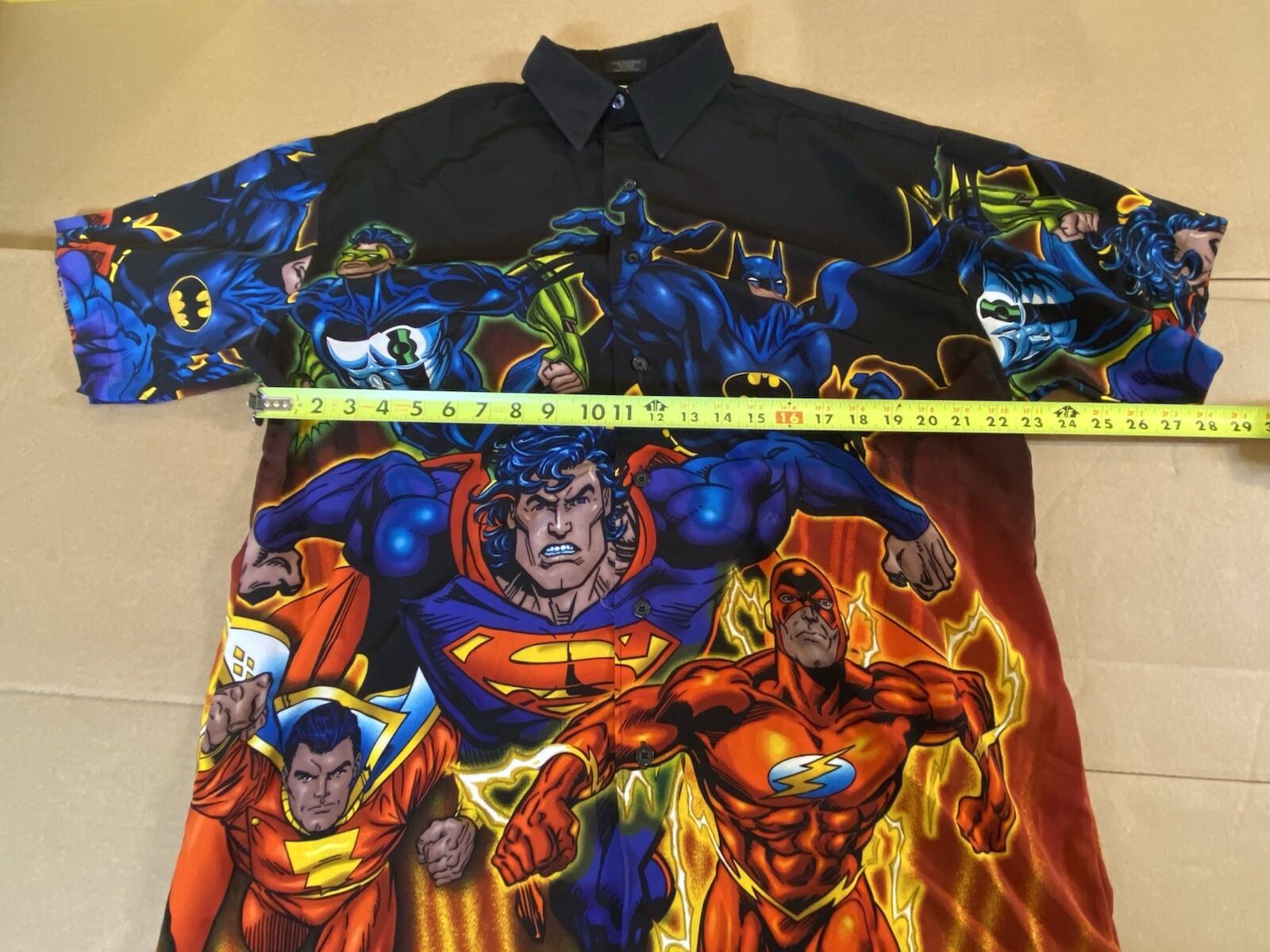 DC Comics Style Polyester Medium Buttoned Down Co… - image 7