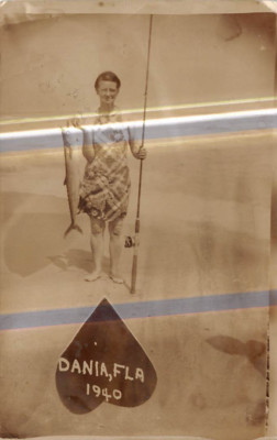 DANIA Florida RPPC Postcard US USA 1940 woman fishing fish pole posing