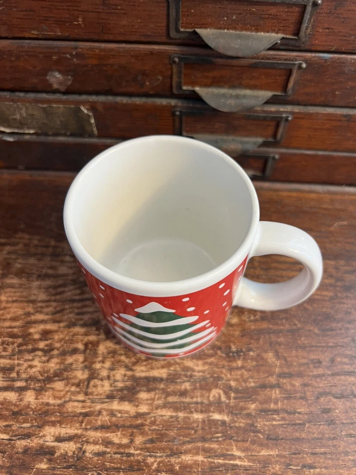 Lot of 3: Crate & Barrel Christmas Mugs Ceramic - Christmas Tree w Snow Set - NM - Image 3 of 4