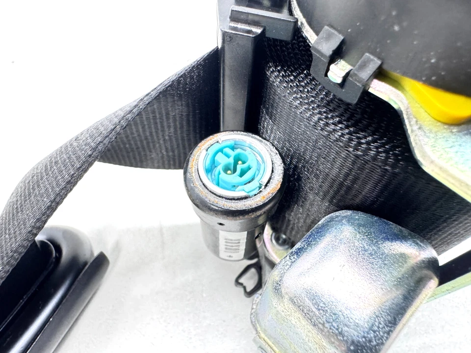 Cinturón de seguridad trasero derecho Audi TT TTS T RS 2016-2023 cupé negro OEM 8S8 857 806 D Foto 4 de 4