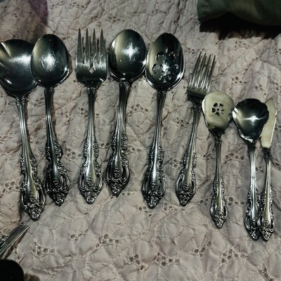 Oneida Michelangelo Stainless Set with All The Serving Spoons 16pc