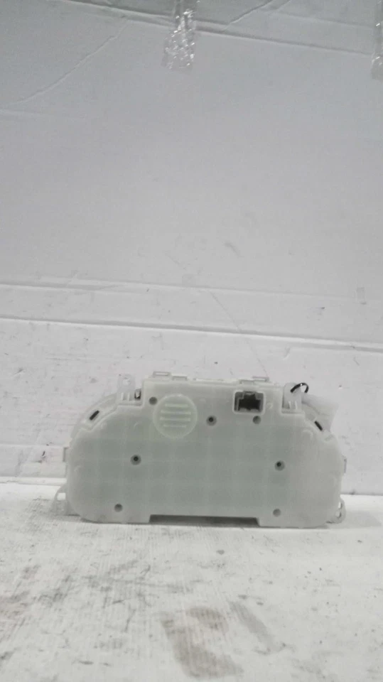 Used Speedometer Gauge fits: 2006 Pontiac Solstice cluster MPH AT Grade A - Image 2 of 4