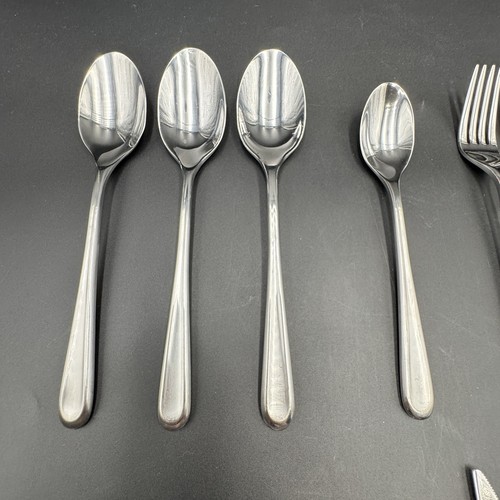 Mikasa Olivia Flatware Set Satin Stainless Set 16 Piece Spoon Fork Knife - Picture 4 of 12