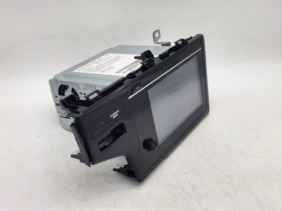 2019-2020 Honda Fit LX CD Radio Receiver OEM - Image 4 of 4