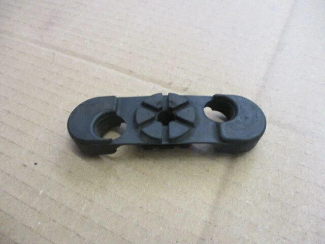 Caoutchouc de fixation arrière de réservoir pour Honda 125 XLS - XR - Photo 1/1
