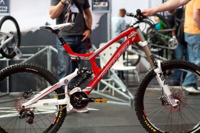 Downhill Mountain Cruz V10 Most Expensive Dual Suspension Mountain