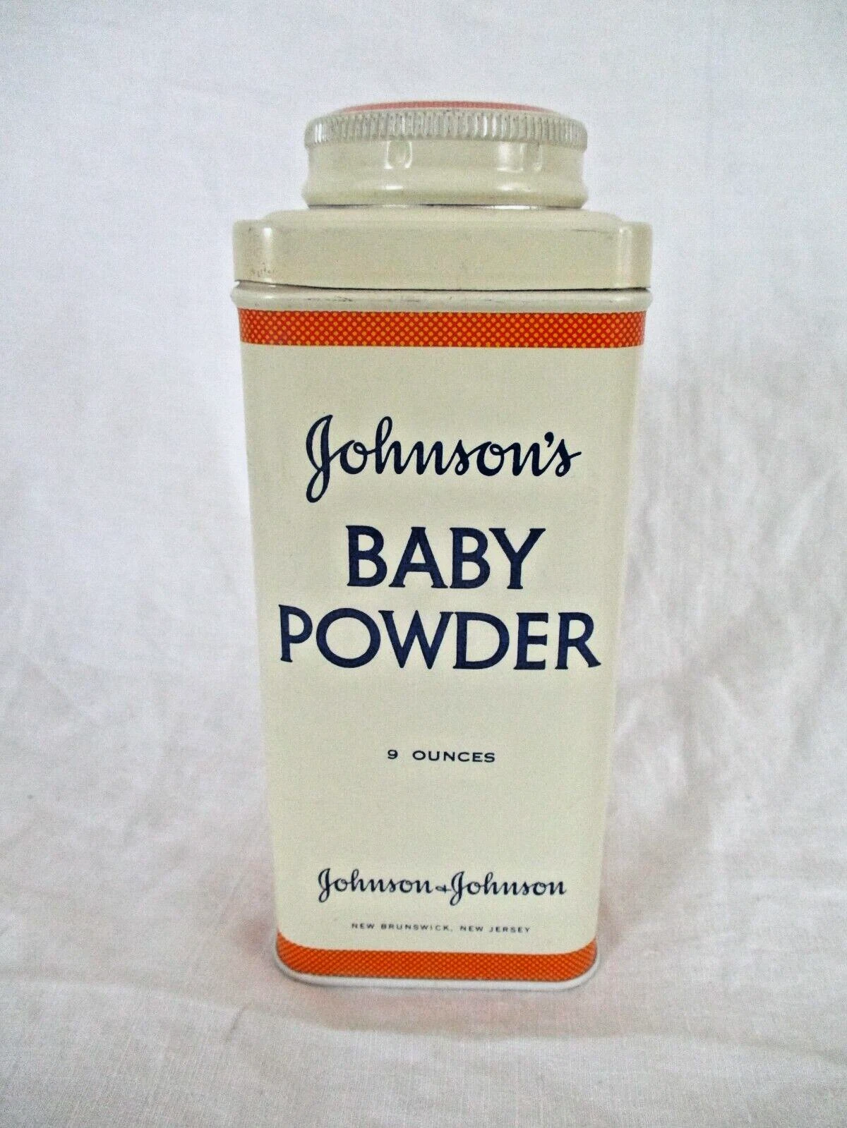 Vintage Unopened / Unused Johnson's Baby Powder Metal Tin, 8 ounces Full Talc
