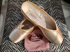 Freed - Studios Professional - One Pair - Size 5 UK / 7.5 US - EE Fitting - Pink