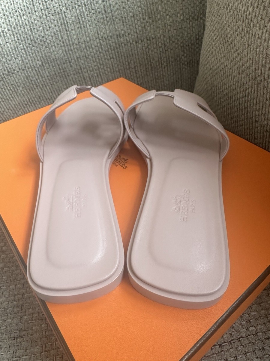 【HERMES】大人気サンダル Oran rose cancan Oran sandal | Hermès USA