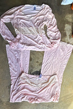 DKNY y2k Women s Pink Lace Trim Long Sleeve V...
