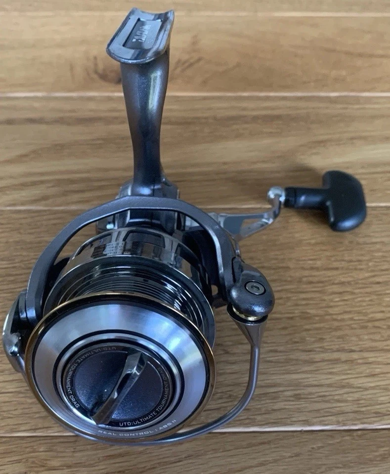 Daiwa Exist 3012  Mit OVP, Tasche Und Papieren, Top! Nur  € 349,.- statt € 799,- - Bild 3 von 4