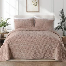 Kasentex Quilt Set, Soft Washed 3-layer Bedspread, Full/Queen, Pinkish Tan