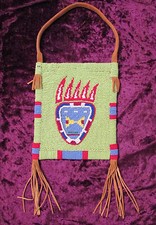 PLATEAU BEADED BAG with stunning bear paw design!