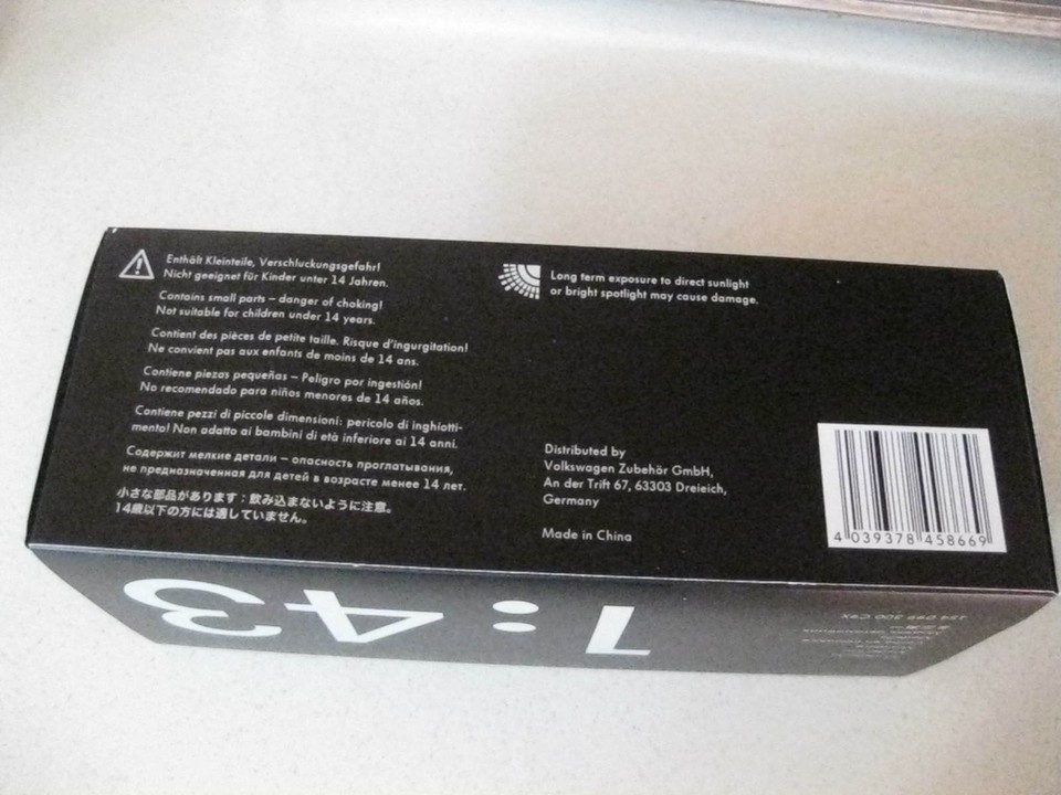 SCHUCO VOLKSWAGEN EOS CABRIOLET BLACK OAK BROWN 1:43 DETAILED DIECAST ...