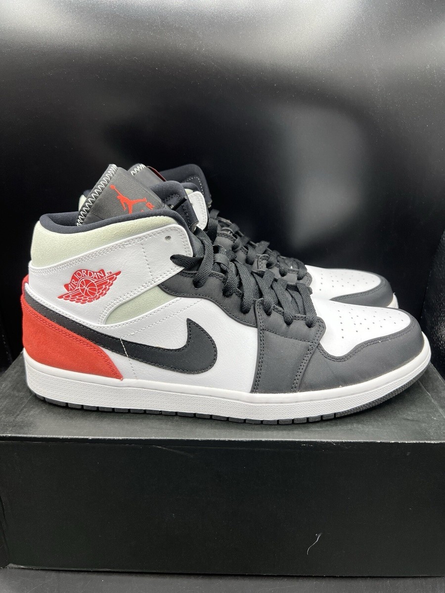 Air Jordan 1 Mid  display picture 3