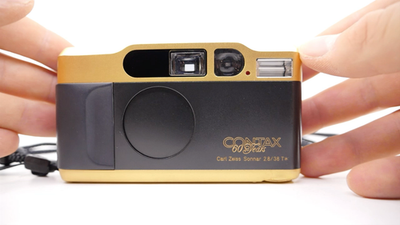 CONTAX T2 60周年記念モデル Carl Zeiss Sonnar Contax T2 60 YEARS GOLD Limited Edition mit Carl Zeiss Sonnar 2,8