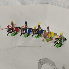 Britains Deetail 1971 5 Knights on Horseback made in England