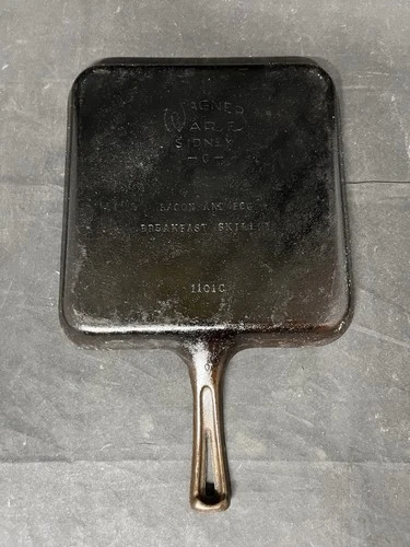 Wagner Ware Sidney O 1101 C Bacon and Egg Breakfast Skillet Divided Cast Iron