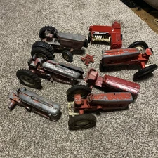 VINTAGE DIECAST FARM TRACTOR LOT RARE HUBLEY INTERNATIONAL FARMALL