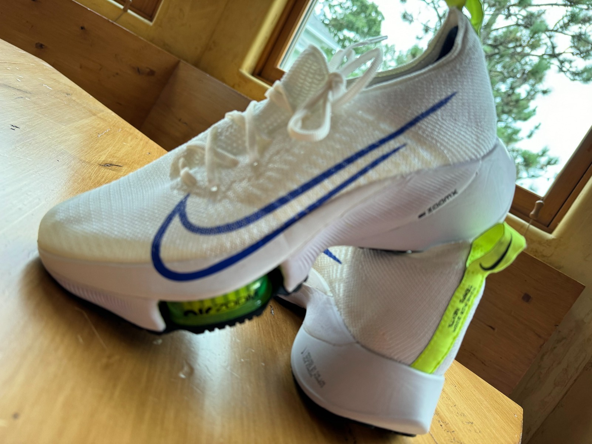 NIKE AIR ZOOM TEMPO NEXT% FLYKNIT WHITE RACER BLUE Size 8.5 | eBay