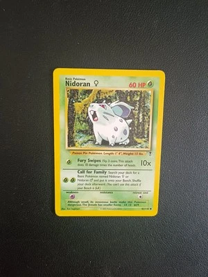 Nidoran 82/110 Legendary Collection 2002 Nintendo Pokémon Card - Photo 1/2
