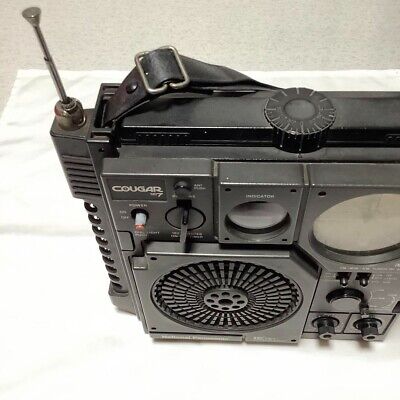 JUNK National Panasonic Cougar NO.7 RF-877 FM/AM 3 Band Vintage Radio Black