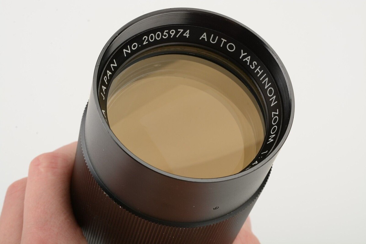 Yashica Yashinon Zoom 75-230mm F4.5 Telephoto M42 Mount, UV+Caps