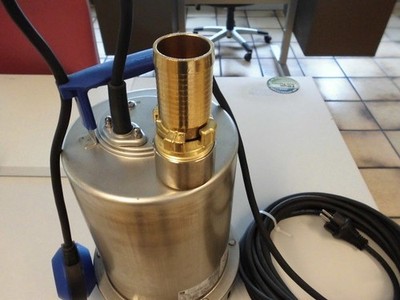 Ebara Tauchpumpe BEST A 2M A Nr.1721094621A mit Geka Kupplung Schlauchstück 40mm