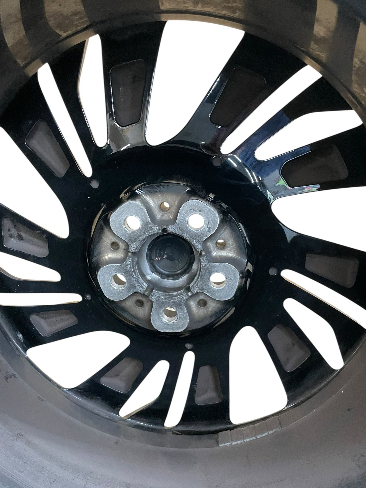 2014-2020 BMW I8 20X8.5 REAR RIGHT 20 INCH MACHINED FACE BLACK WHEEL RIM