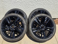 Genuine BMW 442M 19" Alloy Wheels with TPMS – Gloss Black – F30/F32/F36 M Sport