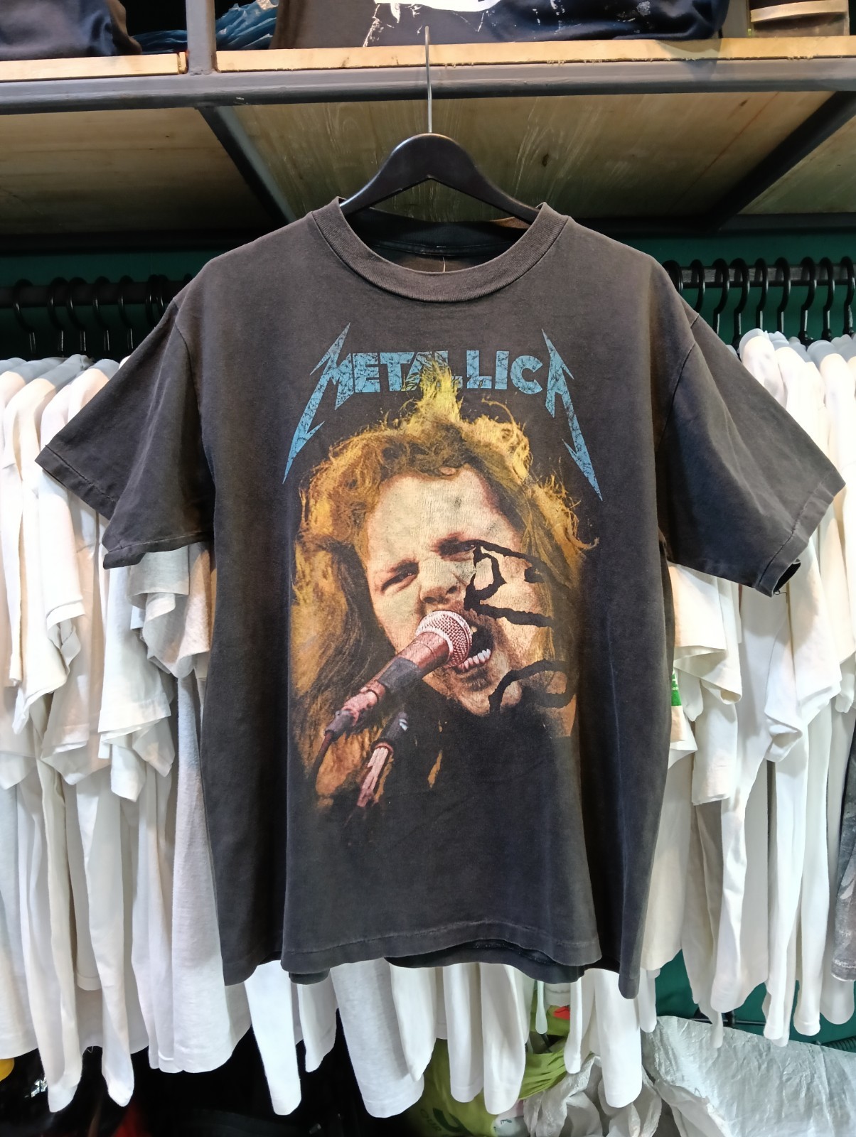 Metallica — T Shirt Rock Studio Album Black .