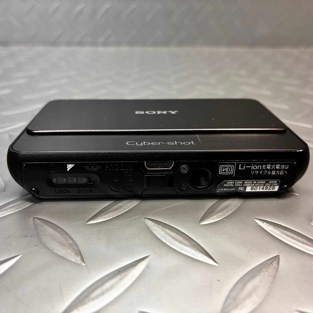 SONY Cyber Shot DSC-T99 CCD 14.1MP 4x Optical Zoom Digital Camera
