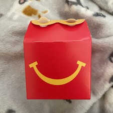 LIL McDonalds Happy Meal Toy 2025 GOLD Mini Happy Meal Box UNOPENED 21