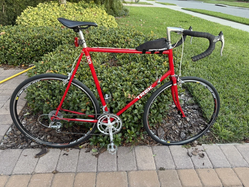 Vintage Trek 330 Road Bike 25.5" w/ Mavic Wheels - 700x28.  - Image 3 of 4