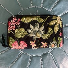 Vera Bradley Botanica Print Zip Around Wallet Quilted Fabric Retired Wristlet
