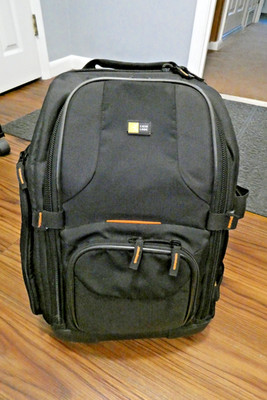 Case Logic SLRC-206 DSLR Camera/Laptop Bag BLACK w/Padded Shoulder Straps *NICE*