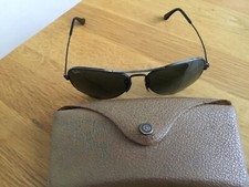 Vintage Ray Ban aviators in vintage leather case