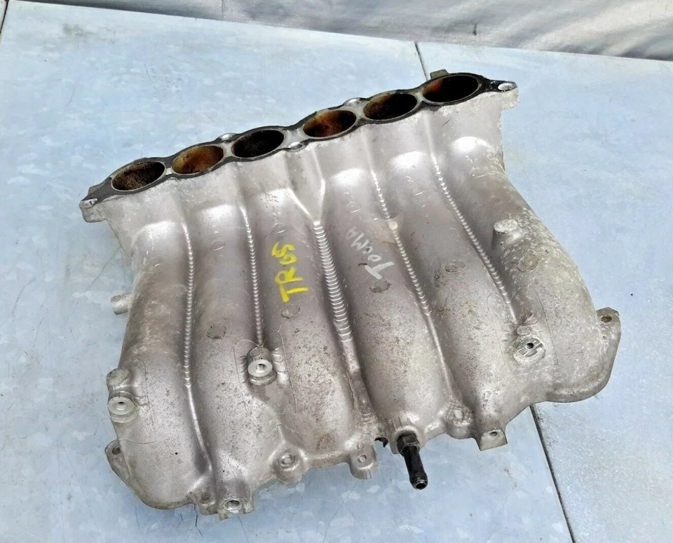 2001-2004 Toyota Tacoma Intake Manifold Assembly OEM - Imagem 4 de 4