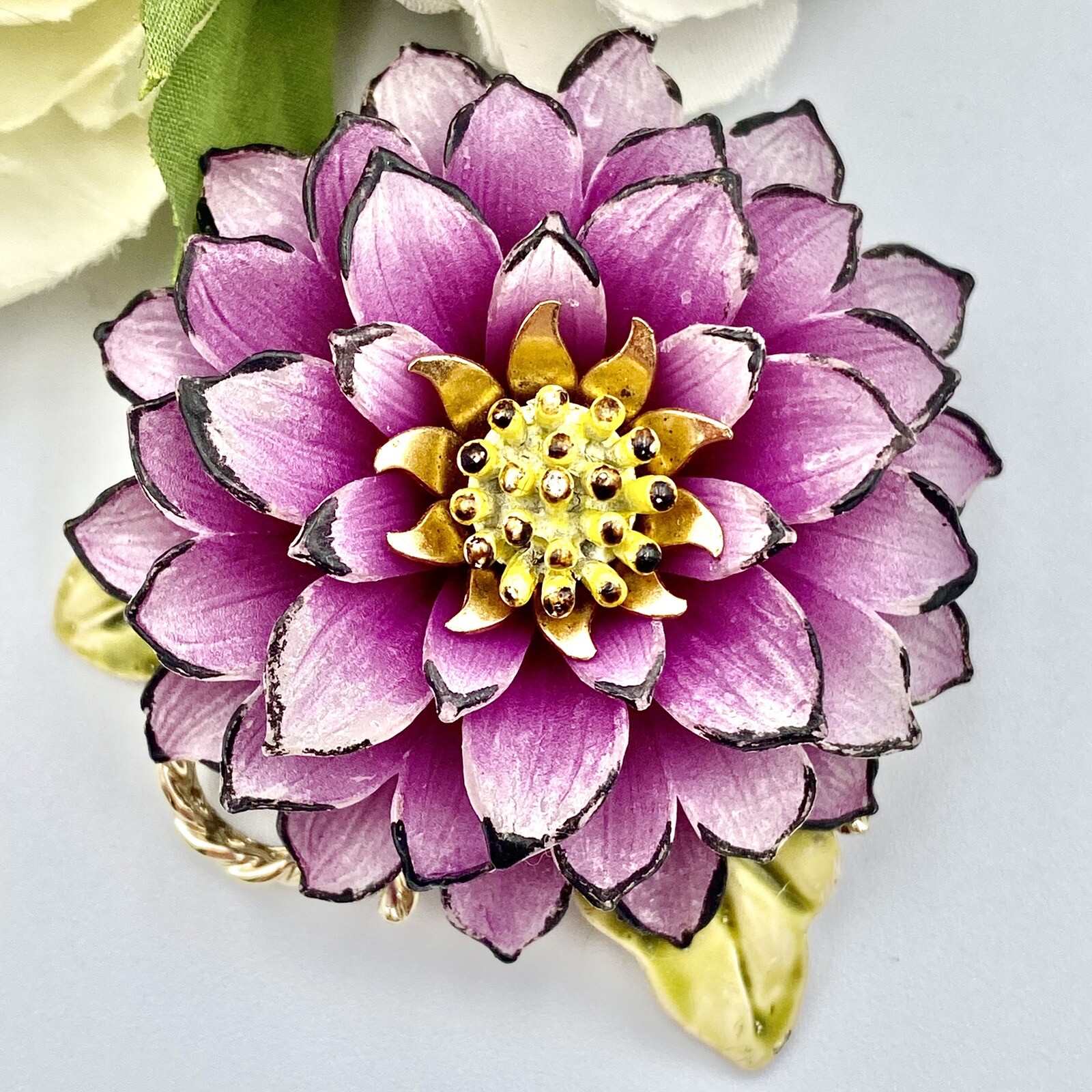 Vintage Coro Brooch GoldTone Flower Textured Rare 3D Ribbon Estate Statement E