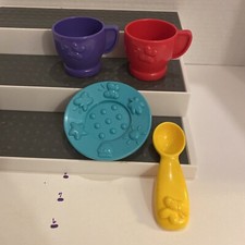 Disney Pretend Play Dinner Ware Embossed Textured Replacement Plastic Lot of 4