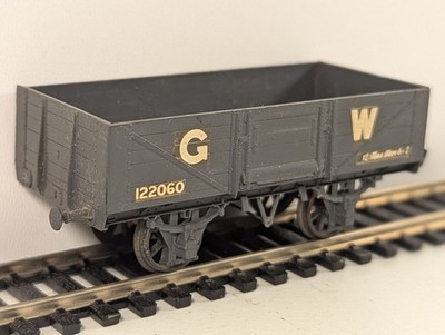 Peco Spur OO GWR 5 offener Bohlenwagen - gebauter Bausatz und fehlen 2 Puffer