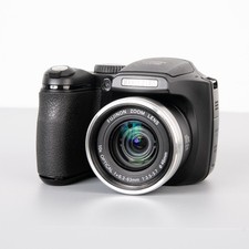 Fujifilm FinePix S5700 digital bridge camera - battery door needs attention
