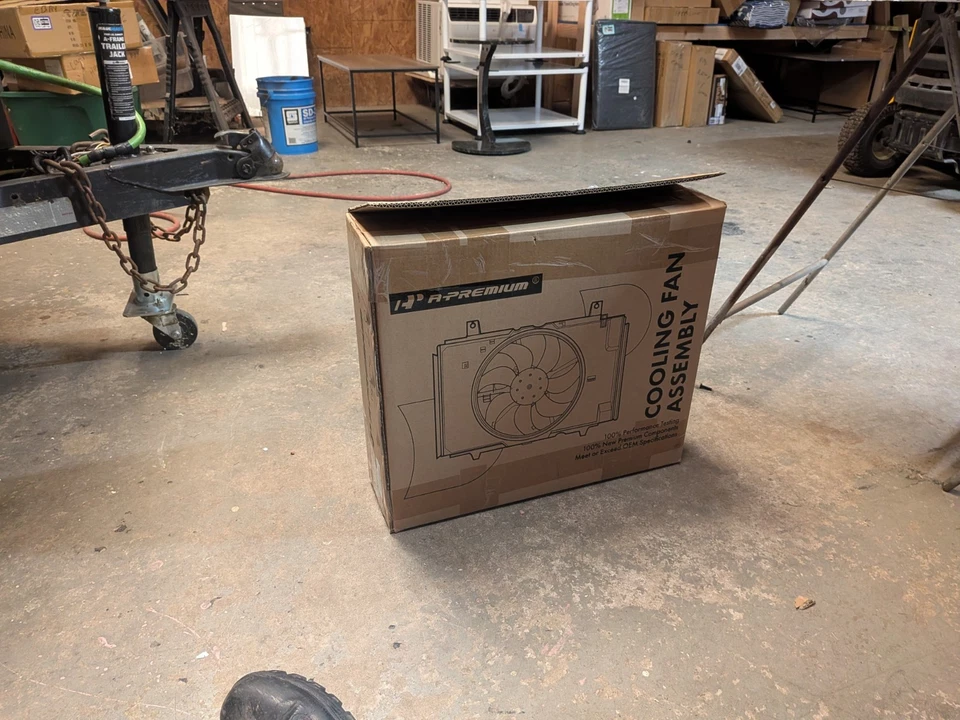 Cooling Fan Assembly Subaru Forester Impreza Legacy - Image 2 of 2