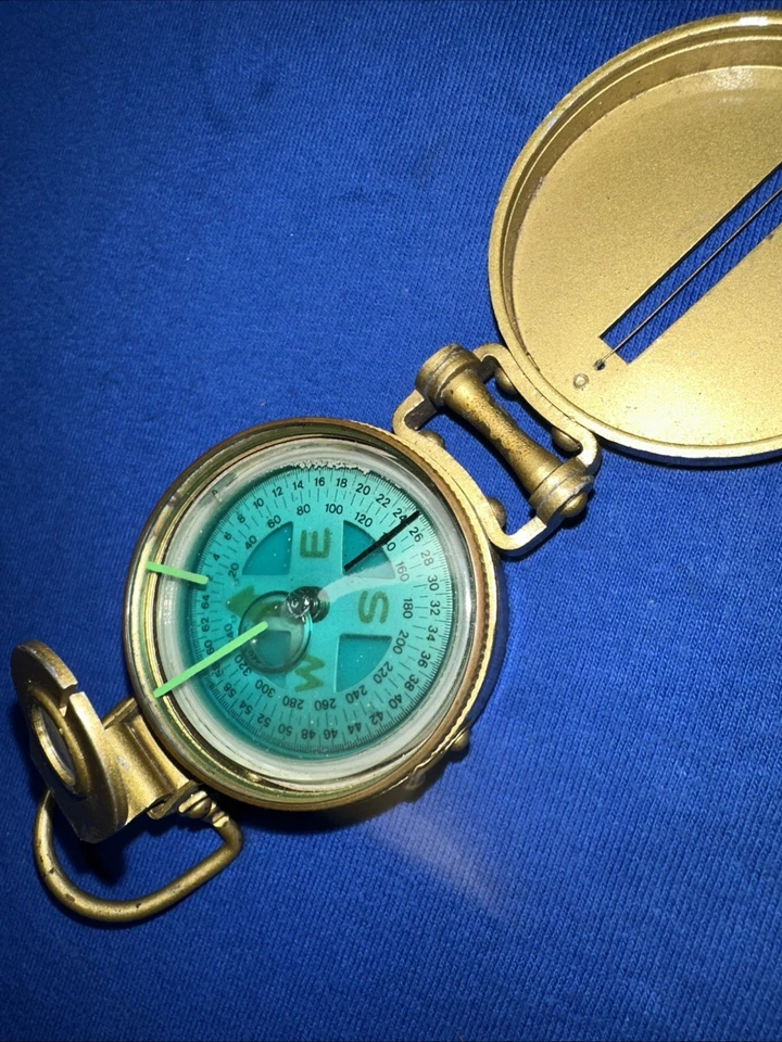 Brújula náutica de latón vintage - lenteática y llena de líquido funcionando Japón Foto 3 de 4