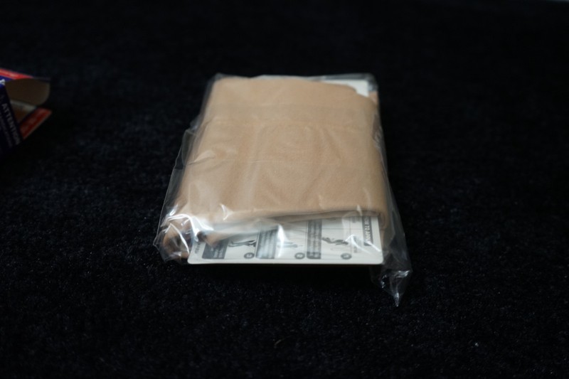 Neo G Therapeutic Knee High Compression Socks Firm 20-30 mmHg Size L Beige 1 Pr