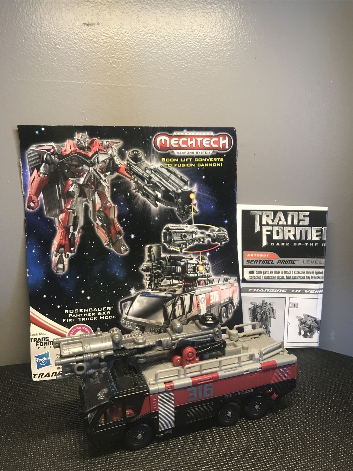 Transformers Dark of the Moon MechTech Voyager Class Sentinel Prime