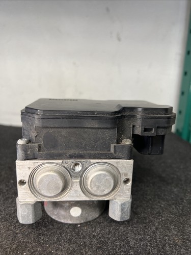 2017 Toyota Corolla ABS PUMP ANTI LOCK BRAKE MODULE 89541-02470 OEM - Picture 4 of 9